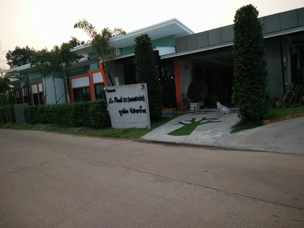 Le Park 23 Boutique Resort Roi Et Exterior foto